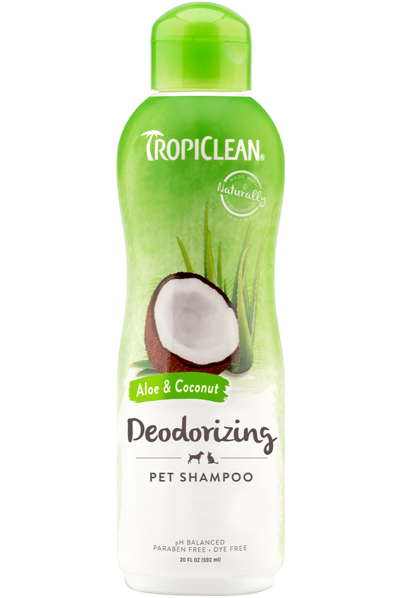 TropiClean Aloe and Coconut Deodorizing Shampoo For Pets